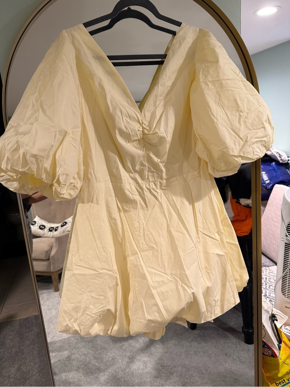 H&M Pale Yellow Puff-Sleeve, Bubble Hem Mini Dress. Size: XL.